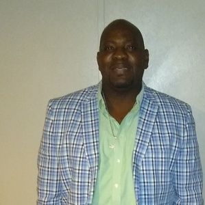 Meet your Posher, Cliff